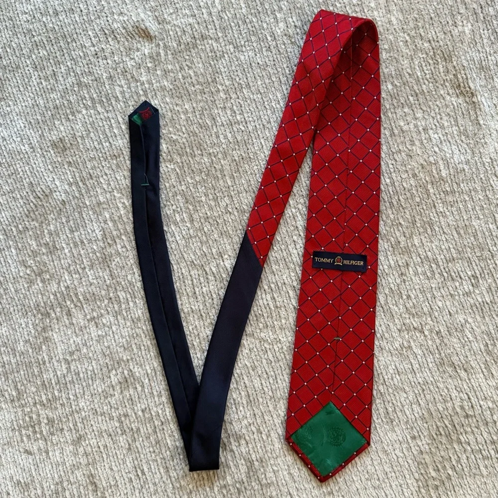 Tommy Hilfiger sharp timeless